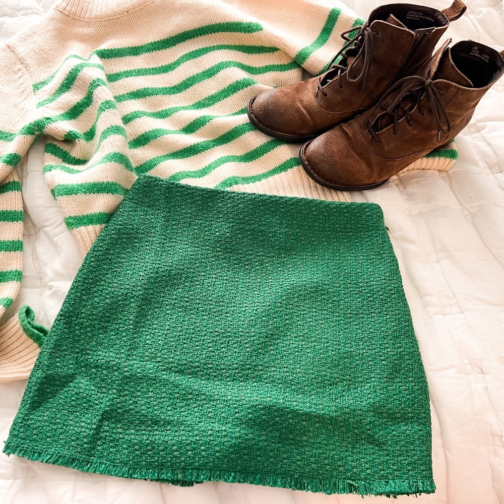 Vici Collection Green Tweed Mini Skirt | Size XS
